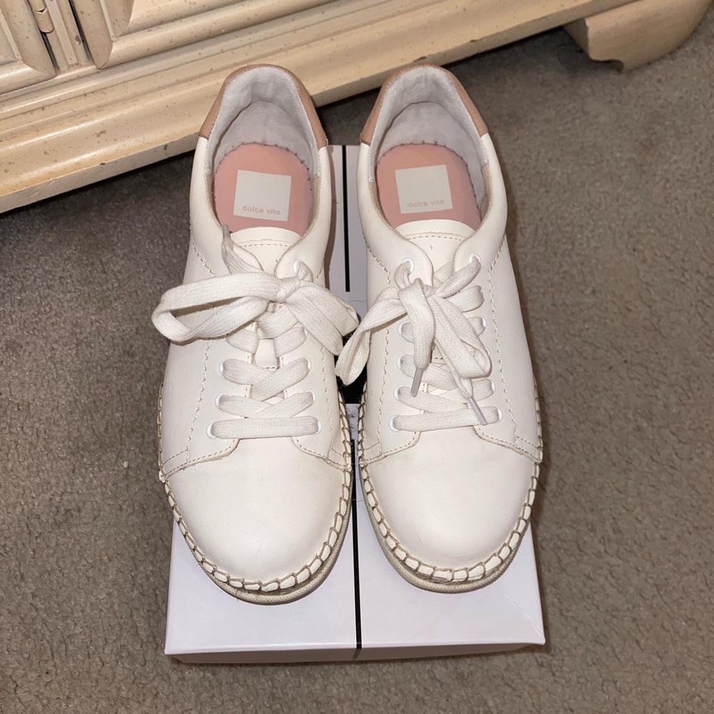 Dolce Vita Sneakers